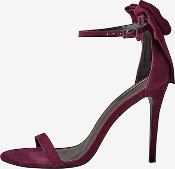 Next - Sandalias en rojo: frente