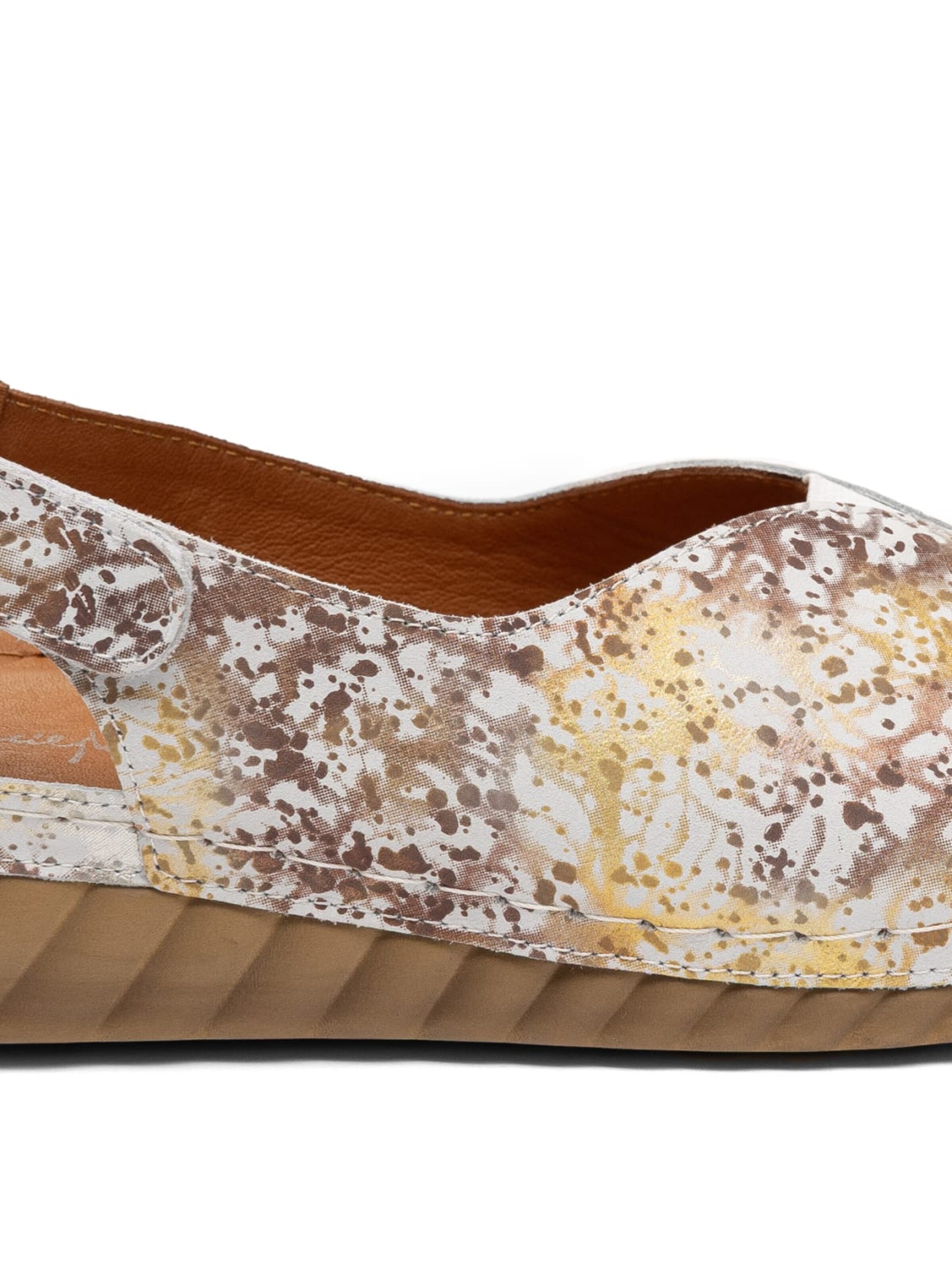 Maciejka Sandal in White