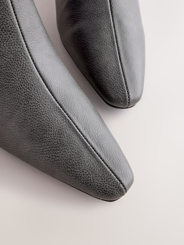 pilka Next Aulinukai 'Forever Comfort'