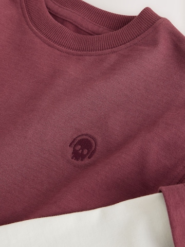 Next - Camiseta en rojo