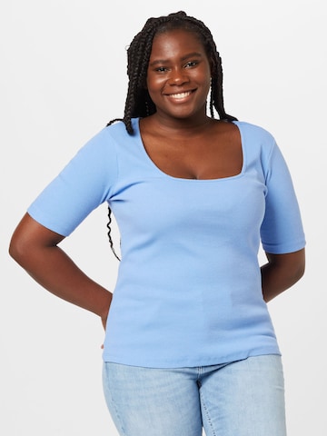 Trendyol Curve Shirt in Blue: front