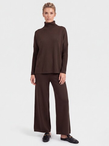 APART Pullover in Braun: Vorderseite