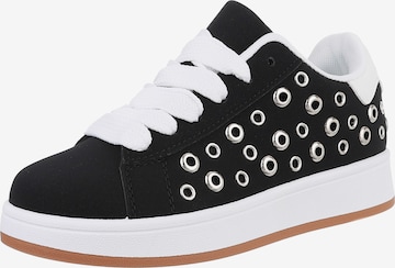 Ital-Design Sneakers in Black: front