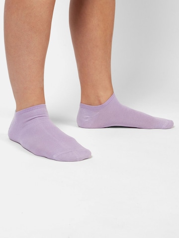 DillySocks Ankle Socks in Purple: front