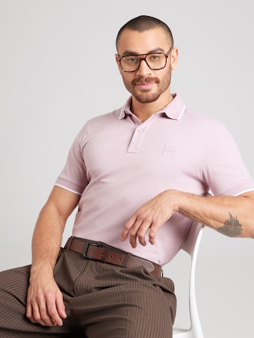 BOSS Μπλουζάκι 'Passertip' σε λιλά: μπροστά