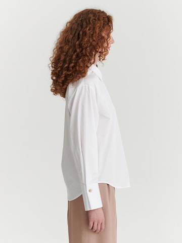 Chemisier 'Sumita' TATUUM en blanc