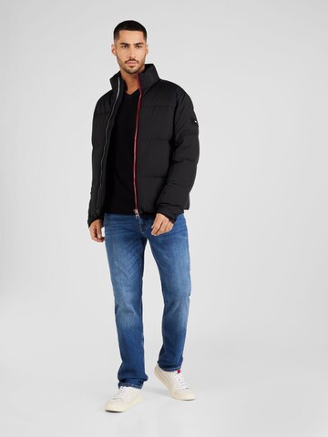 TOMMY HILFIGER - Casaco de inverno 'New York' em preto