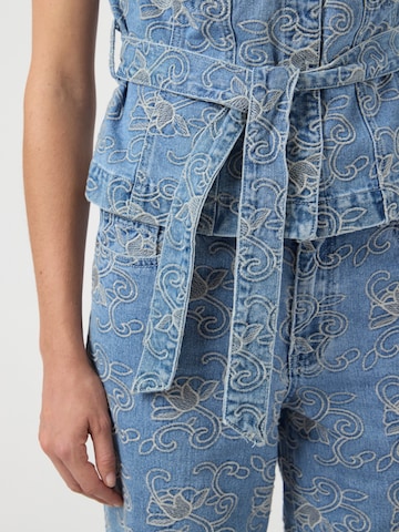 Vestă 'YASKARI' de la YAS pe albastru