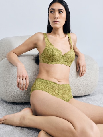 TRIUMPHT-shirt Grudnjak 'Amourette' - zelena boja