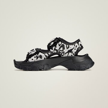 ADIDAS BY STELLA MCCARTNEY Sandal in White