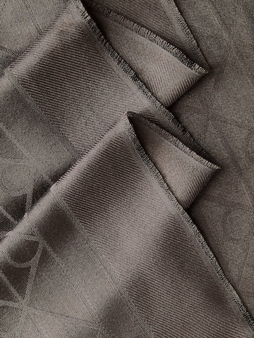 Calvin Klein Halsduk i brun