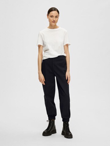 SELECTED Tapered Cargobroek in Zwart