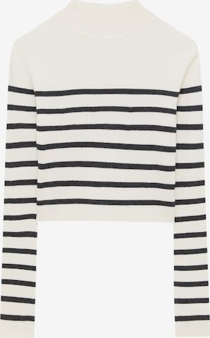 Pull&Bear Sweater in Black: front