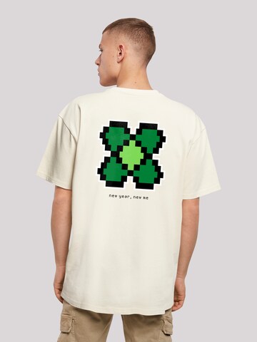 T-Shirt 'Silvester Happy New Year Pixel Kleeblatt' F4NT4STIC en beige