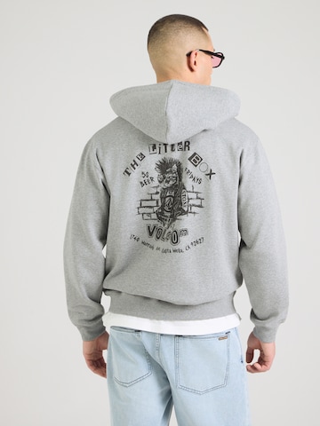 Hanorac 'CATASTROPHY' de la Volcom pe gri: față