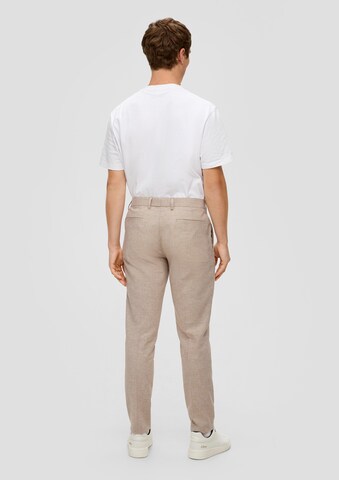 s.Oliver BLACK LABEL - Slimfit Pantalón de pinzas en beige: atrás