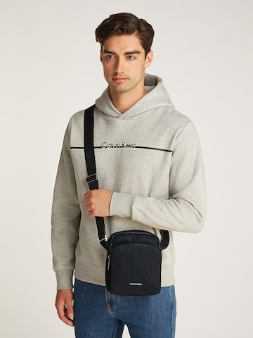 Calvin Klein Crossbody bag 'MUST' in Black
