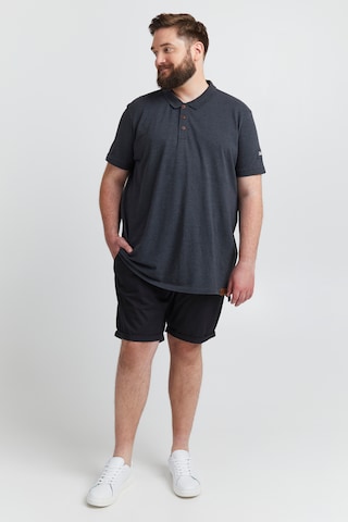 !Solid Regular Chinoshorts in Schwarz