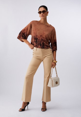 Liu Jo Flared Trousers with creases in Beige