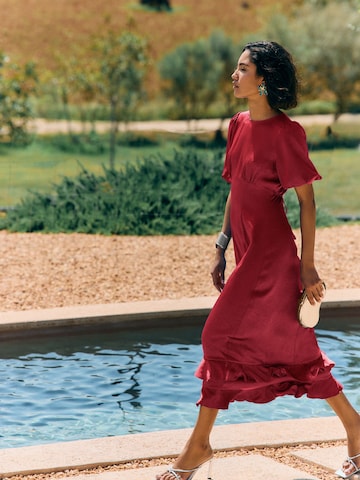 Friends Like These Evening dress in Red