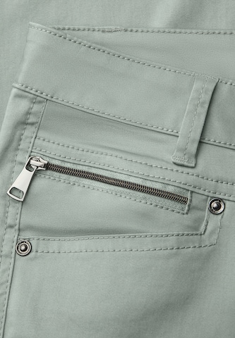 STREET ONE Slim fit Pants in Green