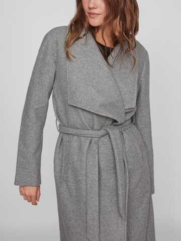 VILA Between-seasons coat 'Cooley' in Grey