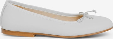 Ballerina di Pisamonas in bianco: frontale