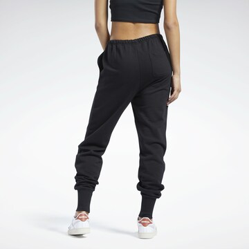 Reebok Slimfit Broek in Zwart: voorkant