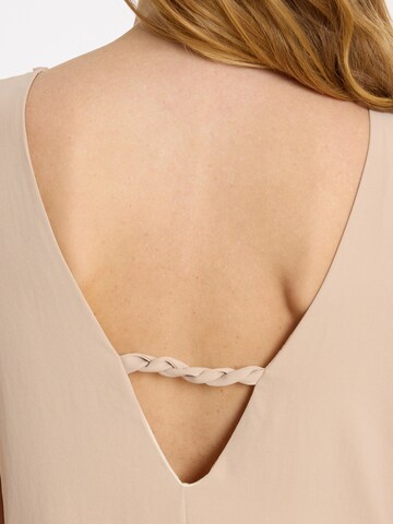 Robe 'Zamia' Ana Alcazar en beige