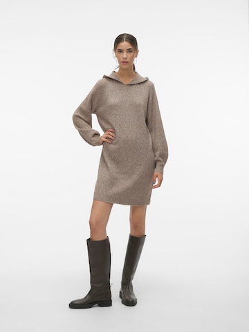 VERO MODA Knitted dress 'DOFFY' in Brown