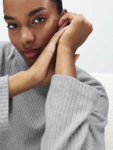 Marks & Spencer Sweatshirt in Grey