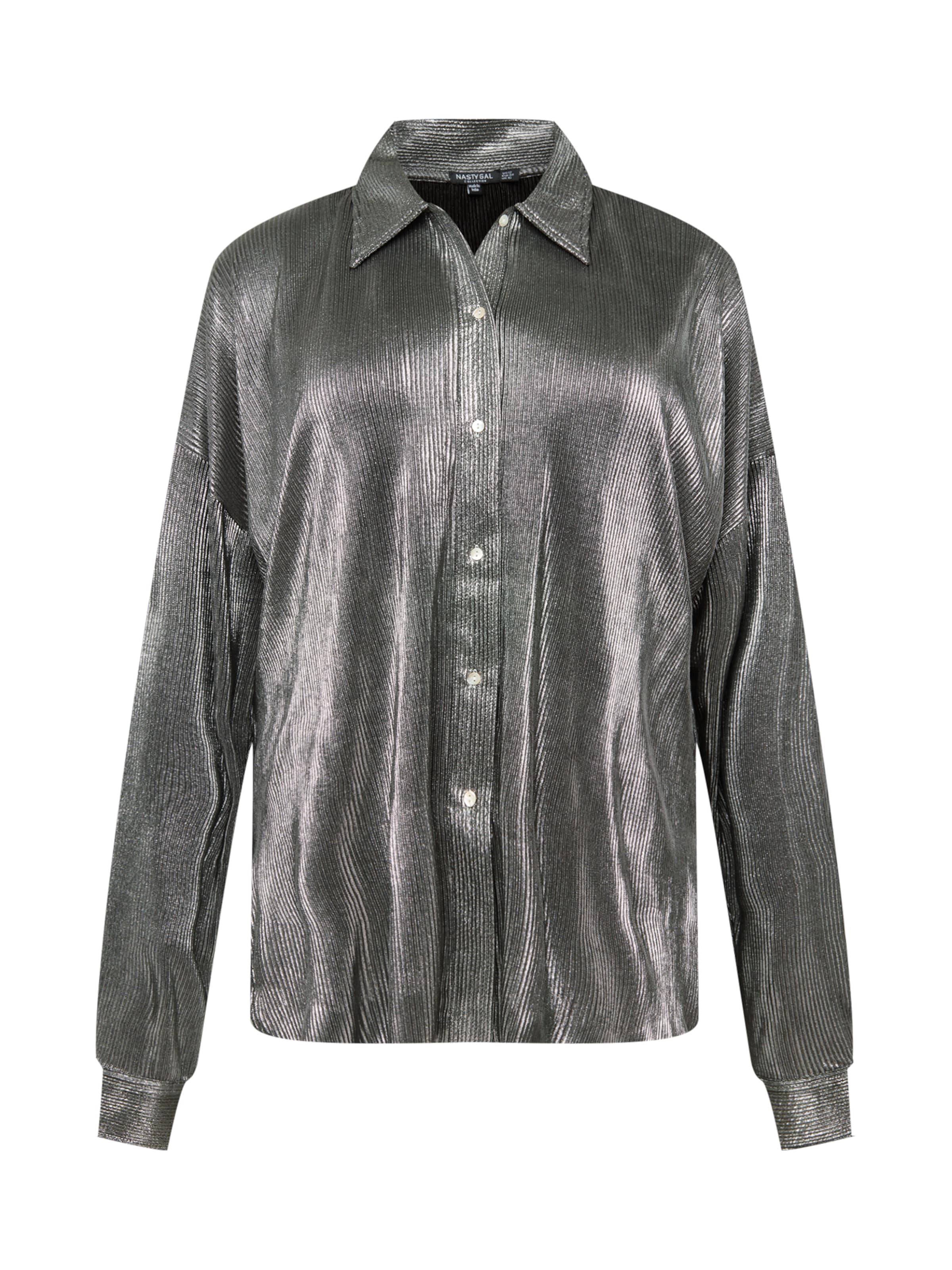 Nasty Gal Plus Blus i silver: framsida