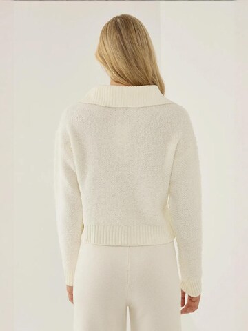 Pullover di Hiccup in beige