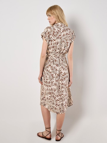 Robe-chemise Apricot en beige