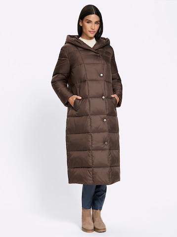Cappotto invernale di heine in marrone: frontale