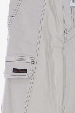 BDG Urban Outfitters Jeans in 27 in White