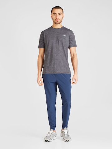 T-Shirt fonctionnel 'Essentials' new balance en gris