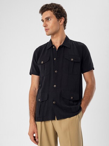 Coupe regular Chemise Antioch en noir