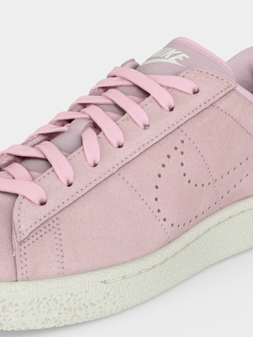 Baskets basses 'CLASSIC' Nike Sportswear en rose