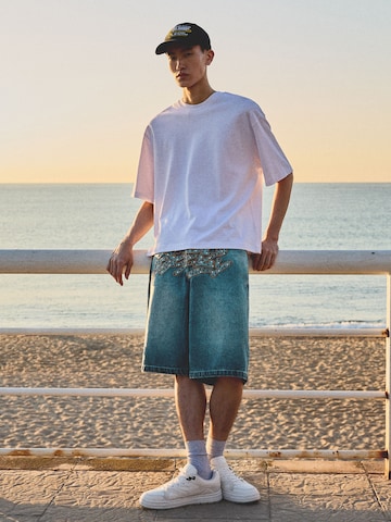 Bershka Baggy Shorts in Blau