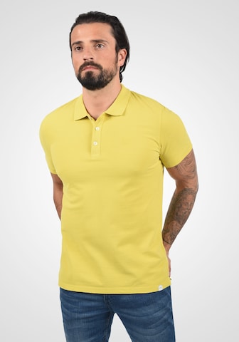 Casual Friday Shirt in Yellow: front