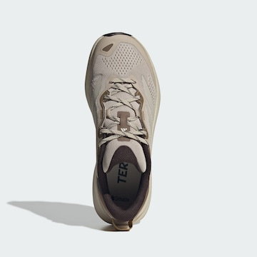 Chaussure de course 'Tracefinder Plus' ADIDAS TERREX en beige
