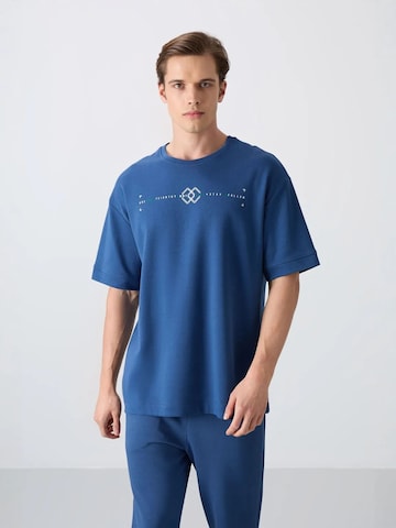 Tommy Life Shirt in Blue: front
