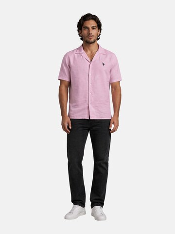 Coupe regular Chemise U.S. POLO ASSN. en rose