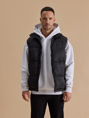 DAN FOX APPAREL Bodywarmer 'Vincent' in Zwart: voorkant