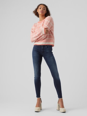 VERO MODA Sweter 'CALA' w kolorze czerwony