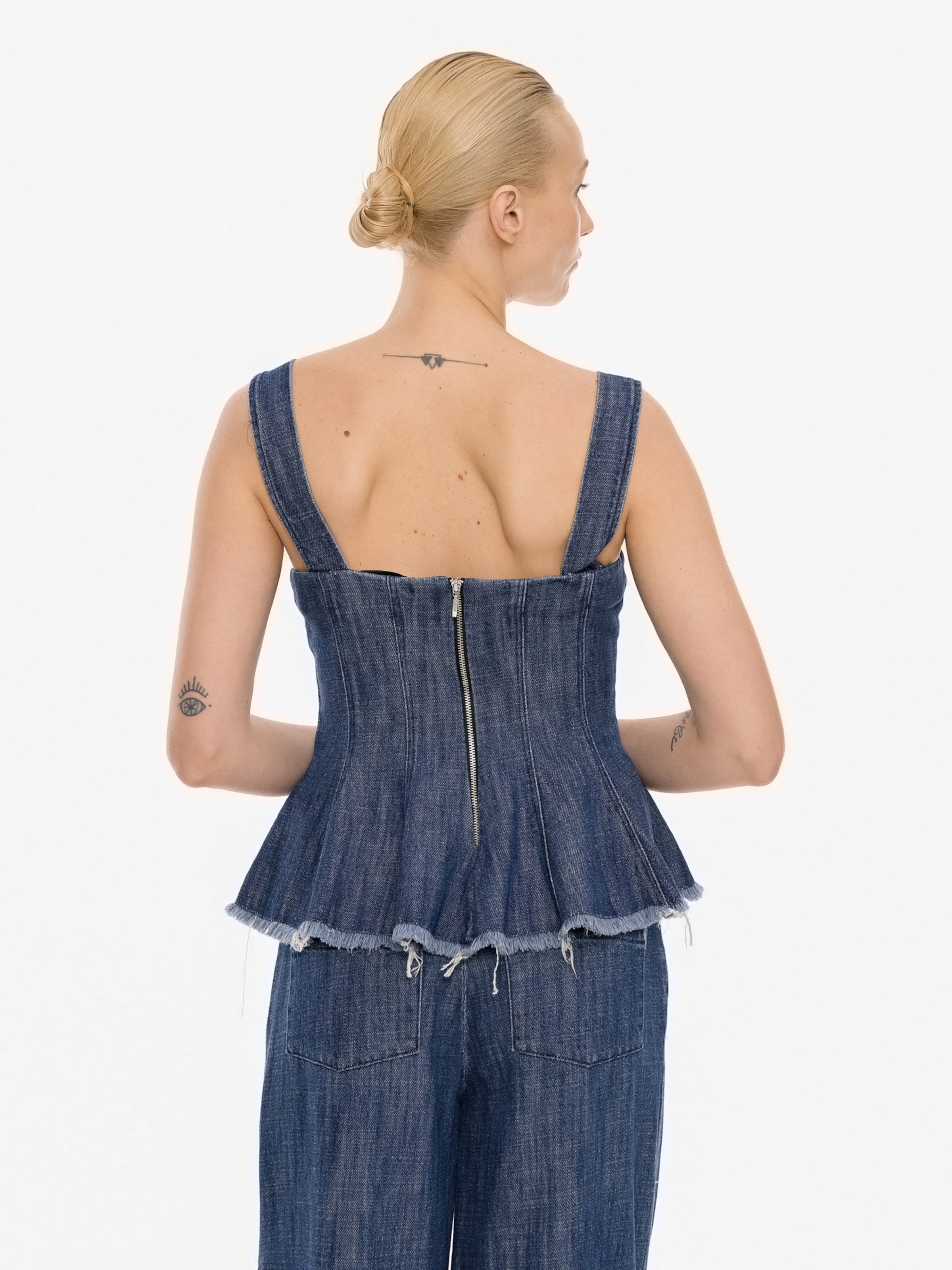 Top de la 4TAILORS pe albastru