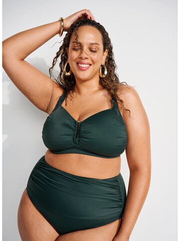 Swim by Zizzi Push-up Bikinitop 'Stilde' in Groen: voorkant