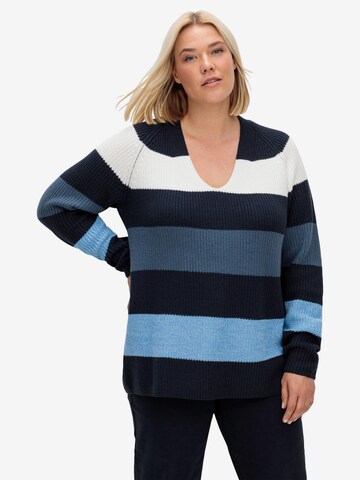 SHEEGO Sweter w kolorze niebieski: przód
