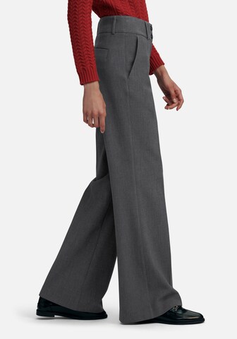 Wide Leg Pantalon à plis Fadenmeister Berlin en gris